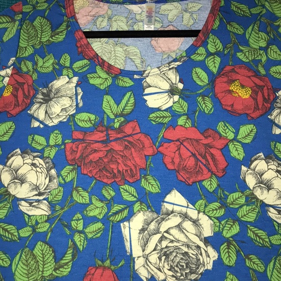 LulaRoe floral perfect tee - Picture 2 of 5